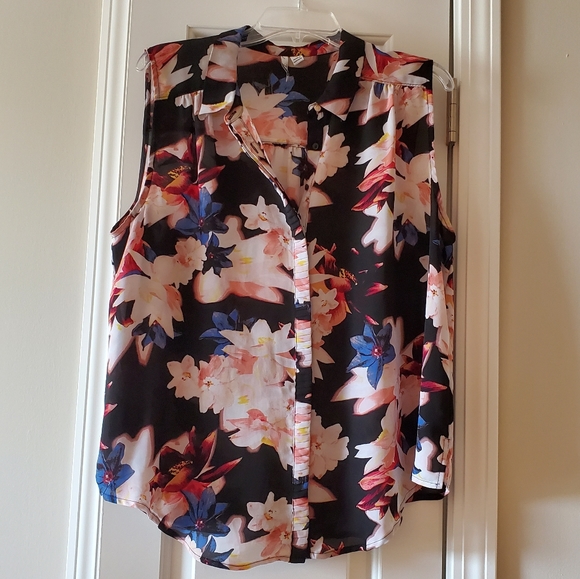 Elle Tops - Floral Collared Tank Top